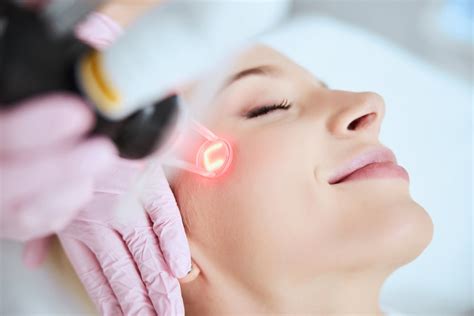 7 Treatment Laser Wajah Murah Meriah: Wajah Glowing Mulai dari Rp50 Ribu! 7 Treatment Laser Wajah Murah Meriah: Wajah Glowing Mulai dari Rp50 Ribu!