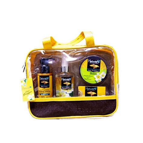 5 Paket Herborist Wajib Coba: Kulit Glowing and Sehat Alami! 5 Paket Herborist Wajib Coba: Kulit Glowing and Sehat Alami!