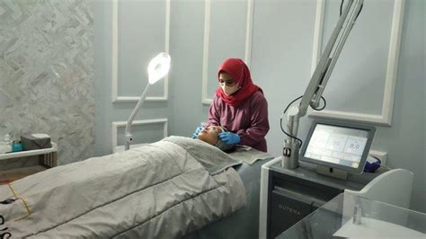 7 Promo Bening's Clinic yang Bikin Kulit Glowing, Dompet Tetap Tebal! 7 Promo Bening's Clinic yang Bikin Kulit Glowing, Dompet Tetap Tebal!