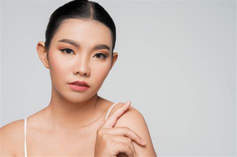 7 Tempat Treatment Dermapen Terdekat yang Bisa Mengubah Wajahmu dalam 1 Hari! 7 Tempat Treatment Dermapen Terdekat yang Bisa Mengubah Wajahmu dalam 1 Hari!