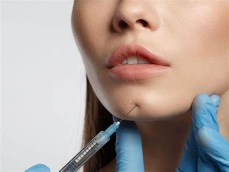 7 Tempat Treatment Dermapen Terdekat yang Bisa Mengubah Wajahmu dalam 1 Hari! 7 Tempat Treatment Dermapen Terdekat yang Bisa Mengubah Wajahmu dalam 1 Hari!